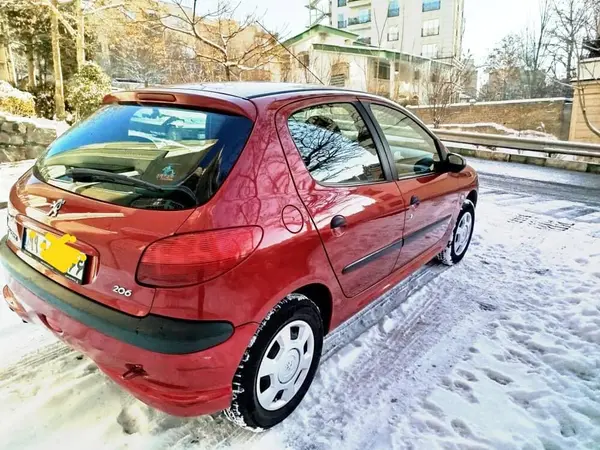 پژو، 206