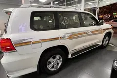 تویوتا، لندکروز چهار در