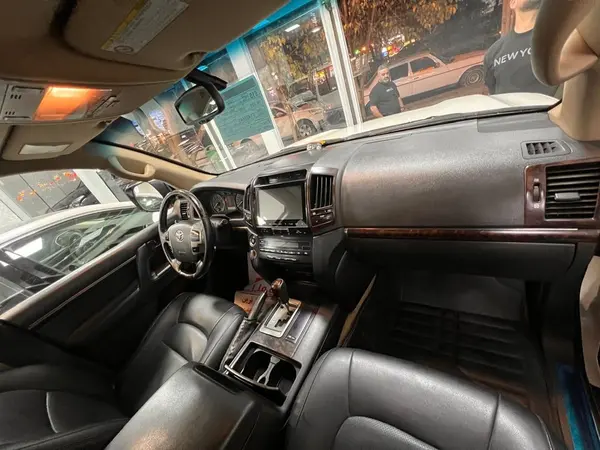 تویوتا، لندکروز چهار در