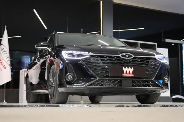 حواله فونیکس، آریزو 8 (Z8)