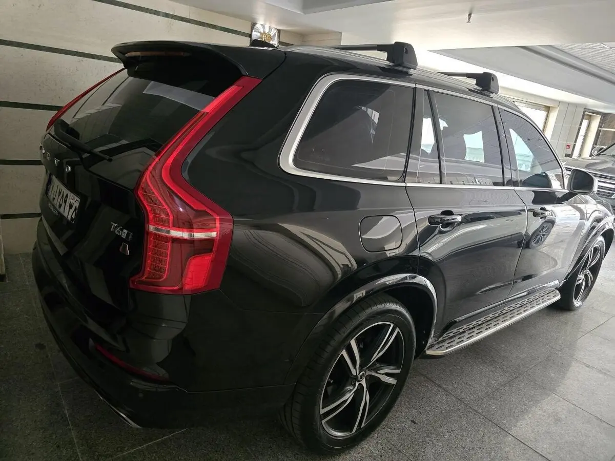 ولوو،  XC90