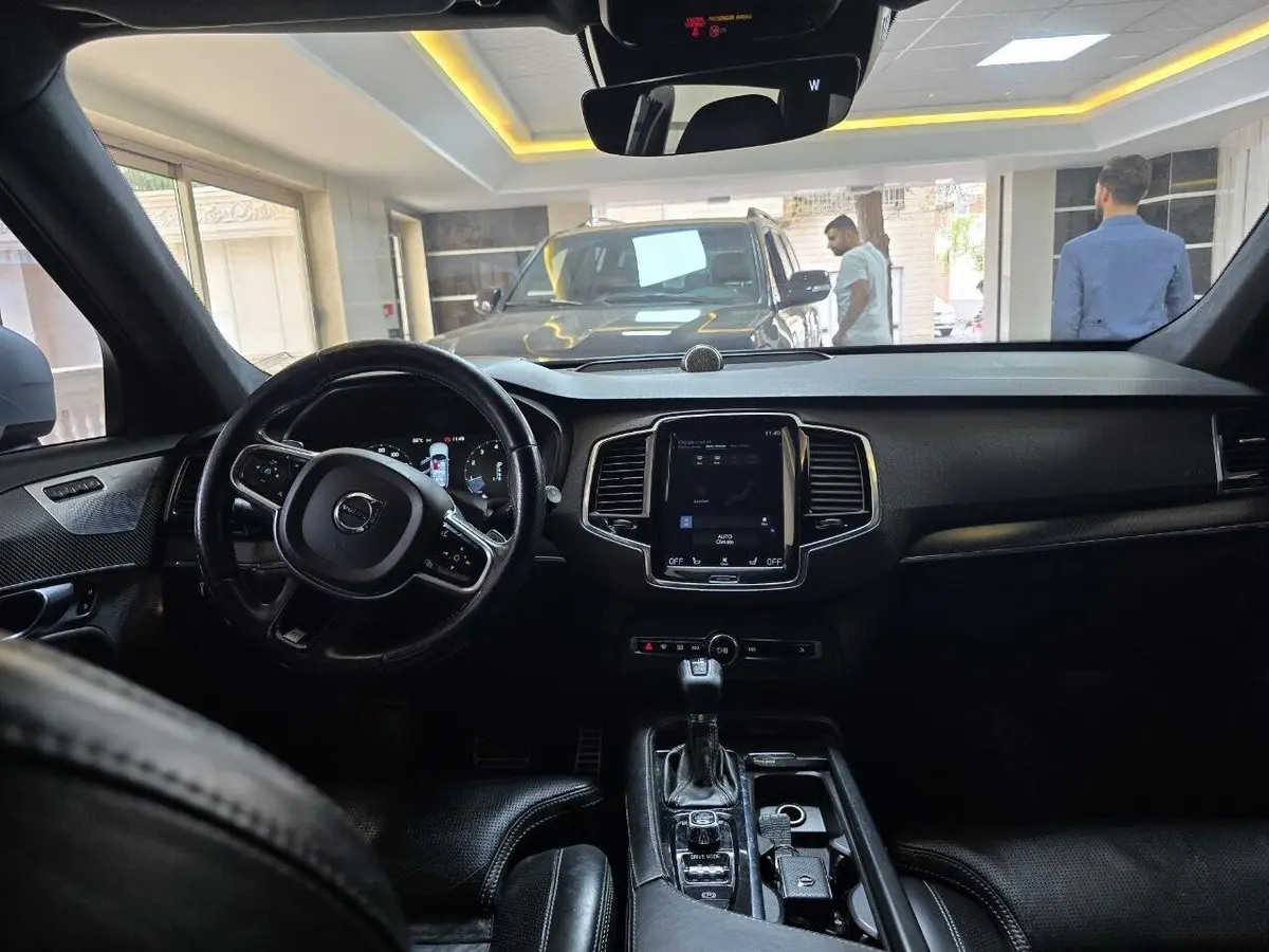 ولوو،  XC90