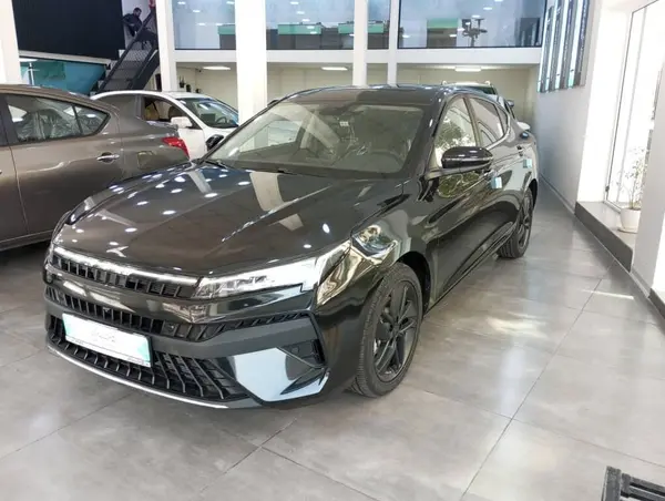 پیش فروش کی ام سی، J7