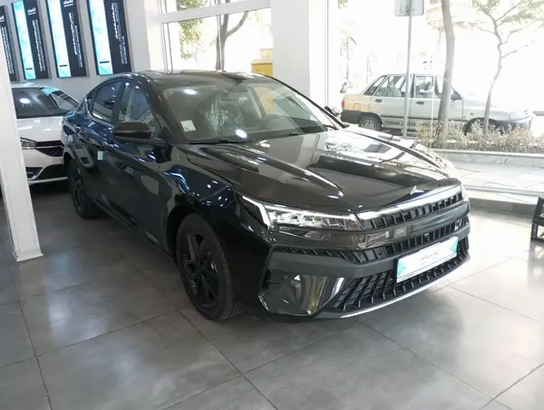 پیش فروش کی ام سی، J7