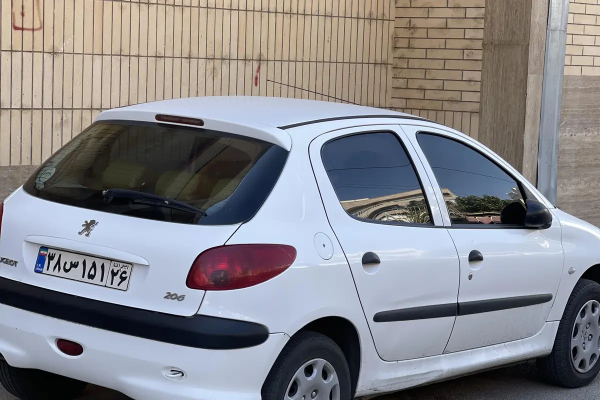 پژو،  206