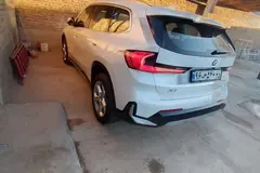 ب ام و، X1