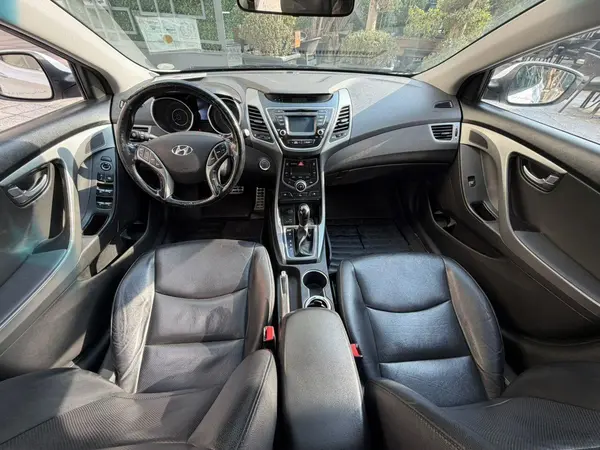 هیوندای، النترا