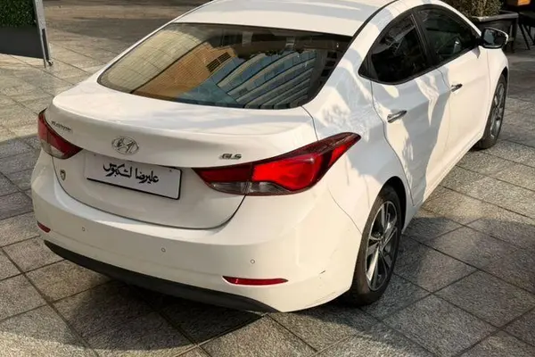 هیوندای، النترا