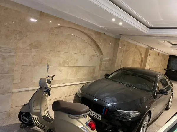 ب ام و، سری 5 سدان