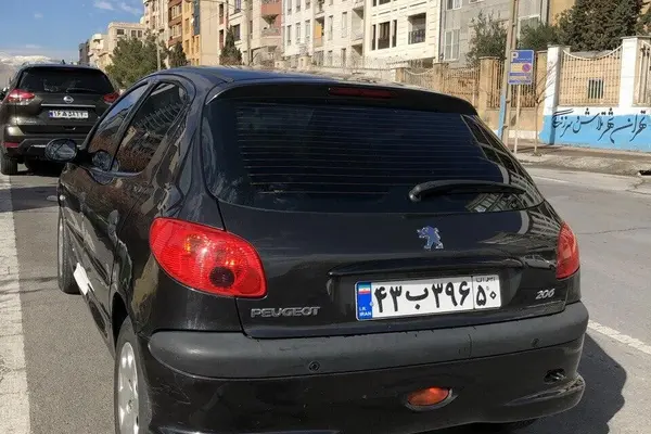 پژو  206