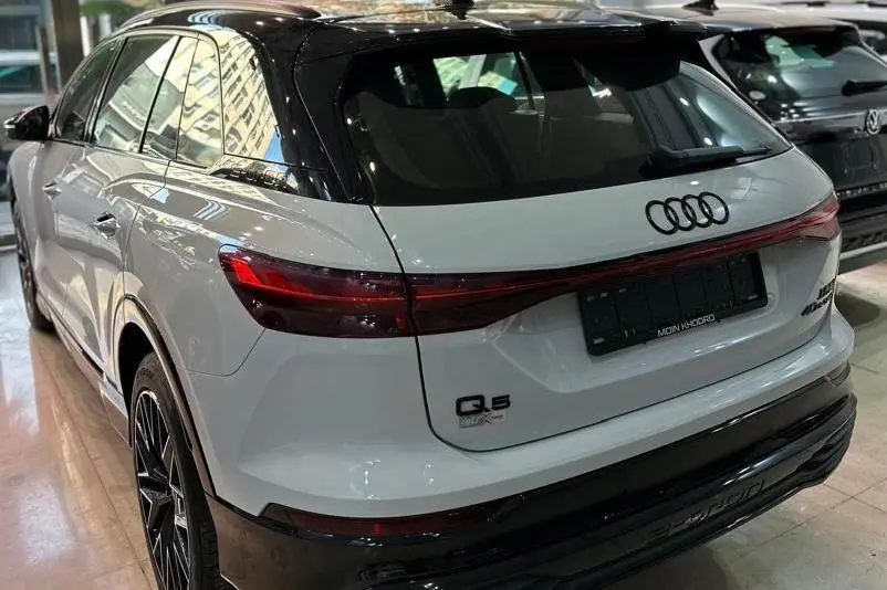 آئودی  Q5 e-tron