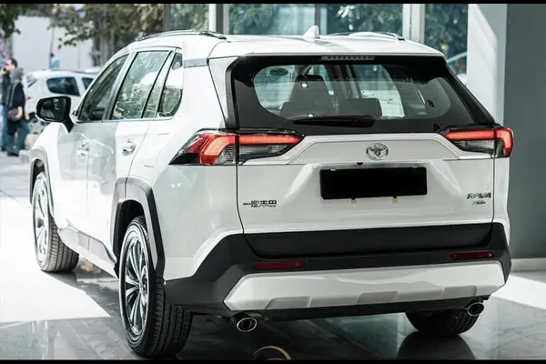 تویوتا، راوفور