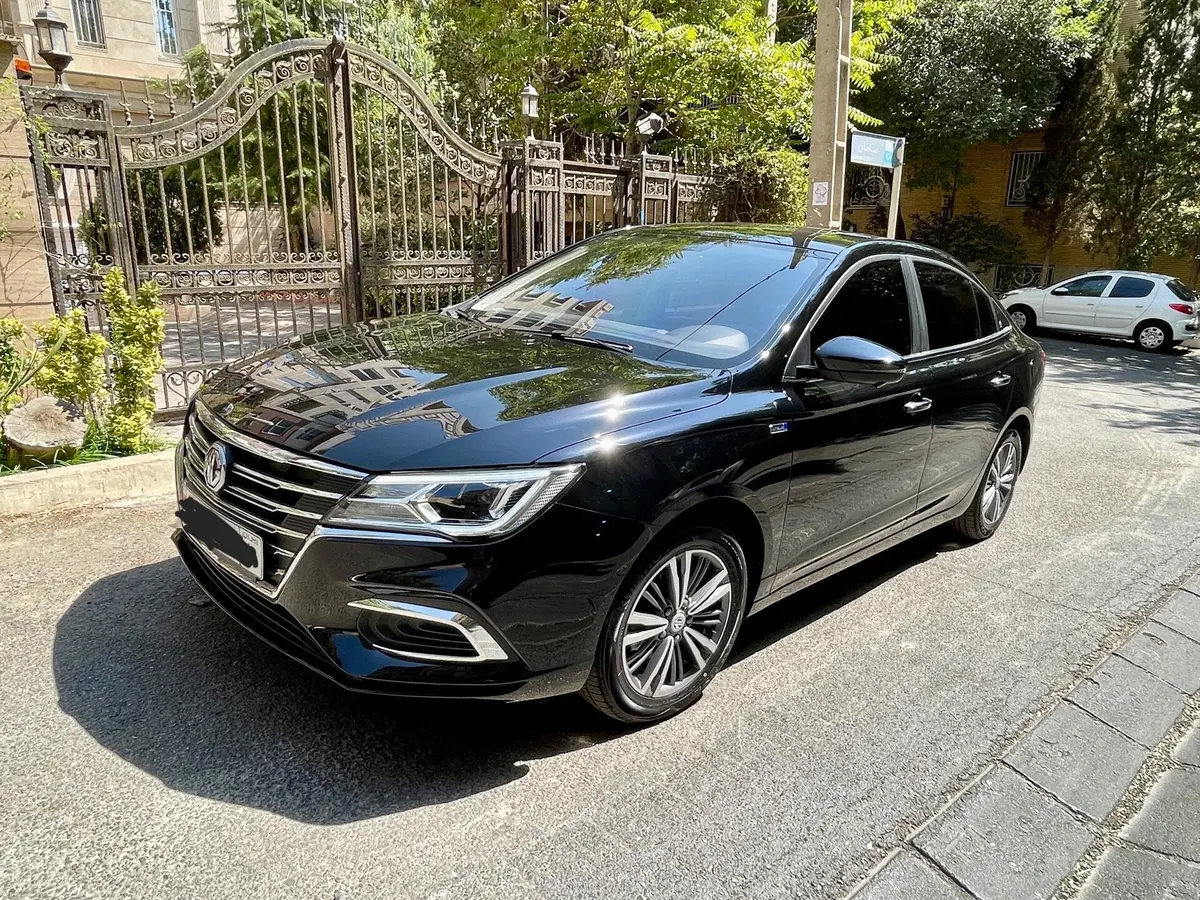 ام جی،  5