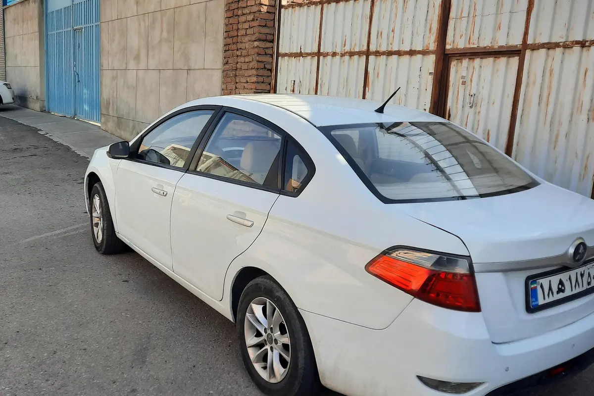 برلیانس،  H330