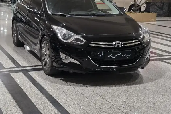 هیوندای  i40