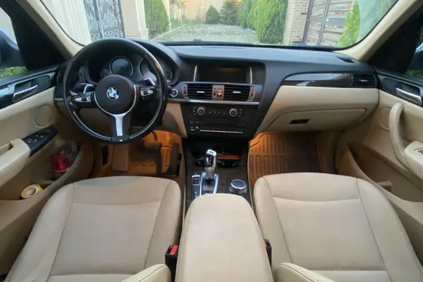 ب ام و  X3