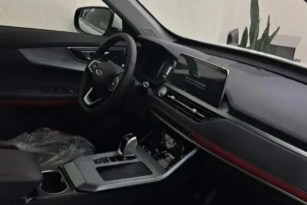 ام وی ام، X33 کراس