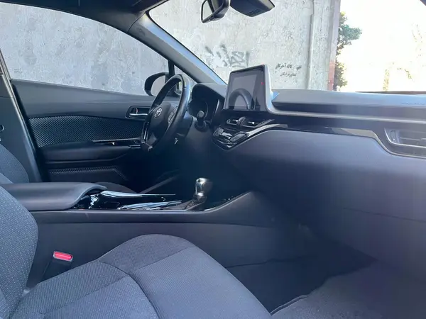 تویوتا، C-HR هیبرید