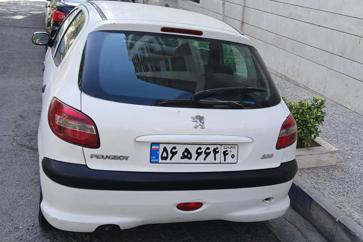 پژو،  206