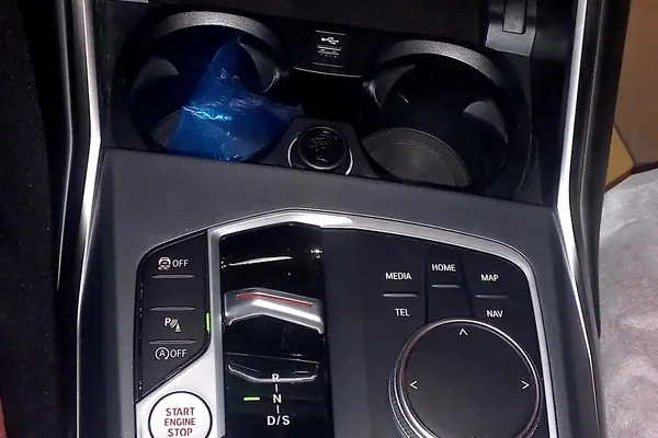 ب ام و، سری 3 سدان