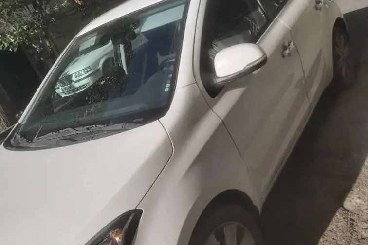 هیوندای،  i20