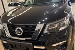نیسان، ترا