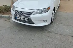 لکسوس، ES