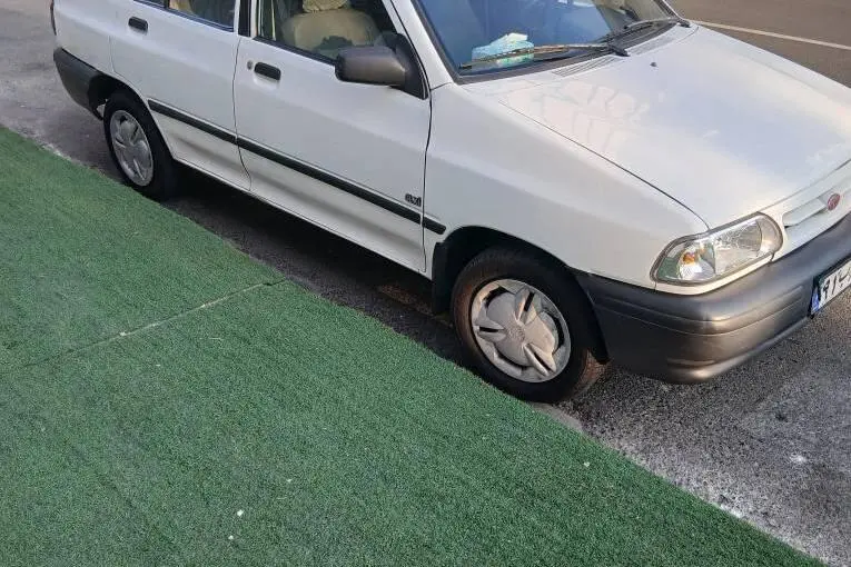 پراید،  صندوق دار