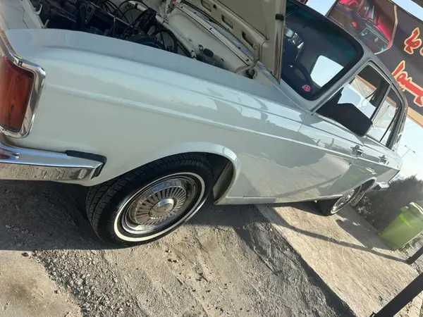 پیکان، سدان