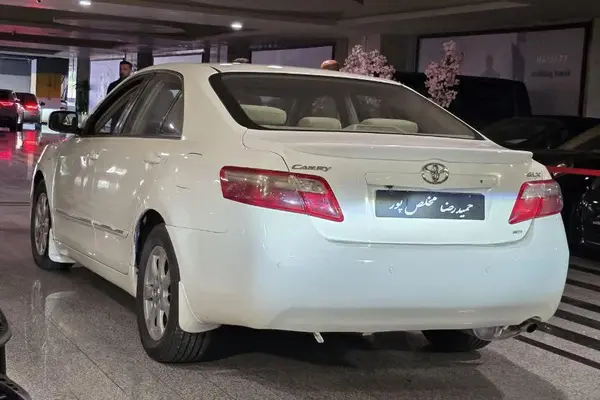 تویوتا  کمری