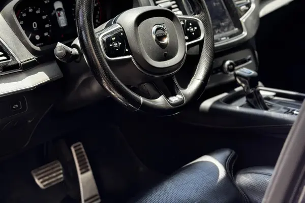 ولوو  XC90