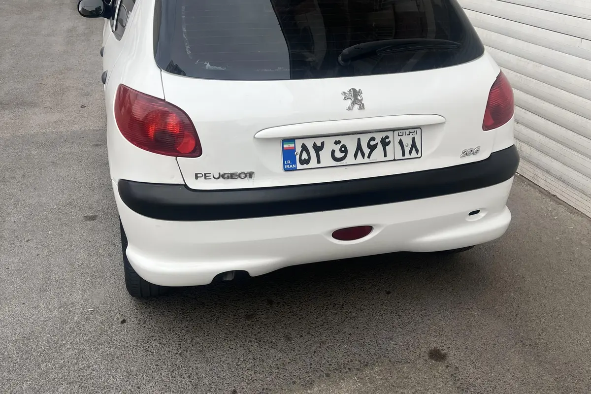 پژو،  206