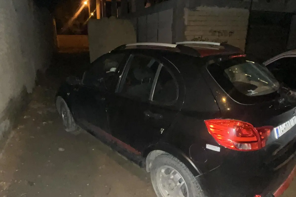 کوییک،  دنده ای R