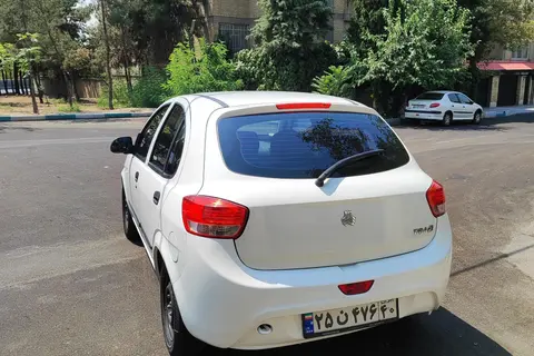 تیبا، هاچ بک