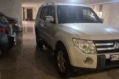 میتسوبیشی، پاجرو چهار در