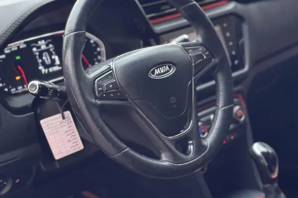 ام وی ام، X22