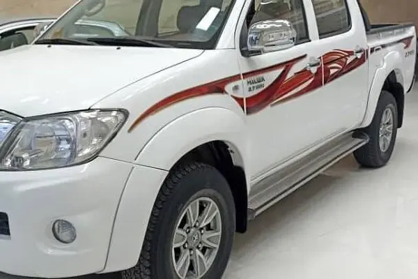 تویوتا، هایلوکس دو کابین