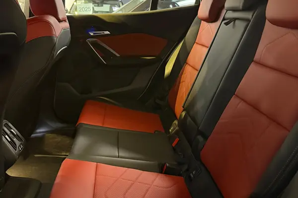 حواله ب ام و، X2