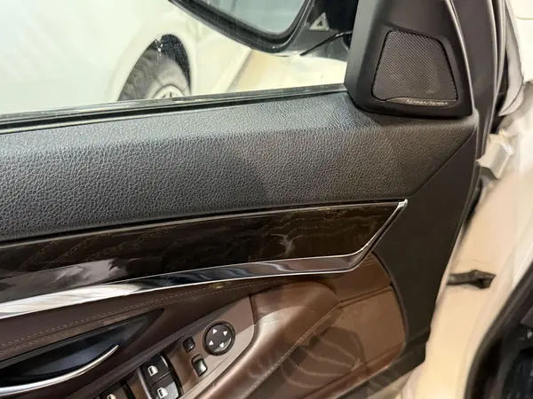 ب ام و، سری 5 سدان