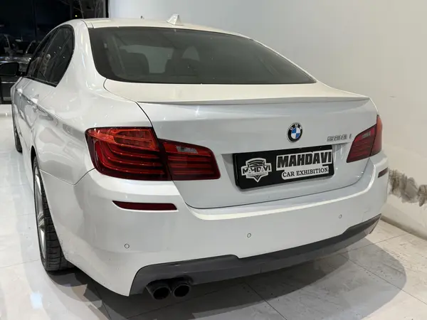 ب ام و، سری 5 سدان