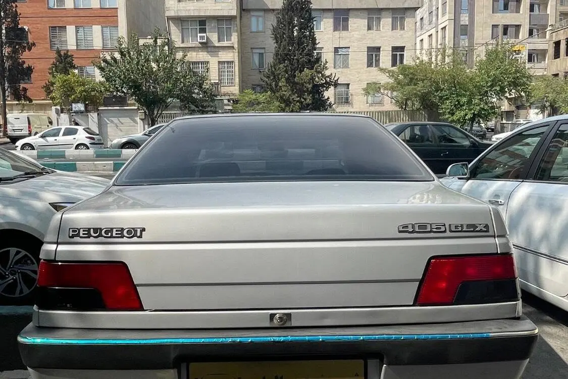پژو،  405