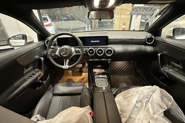 بنز، کلاس A سدان