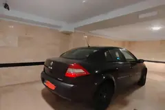 رنو، مگان (مونتاژ)