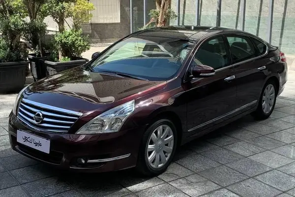 نیسان  تی ینا