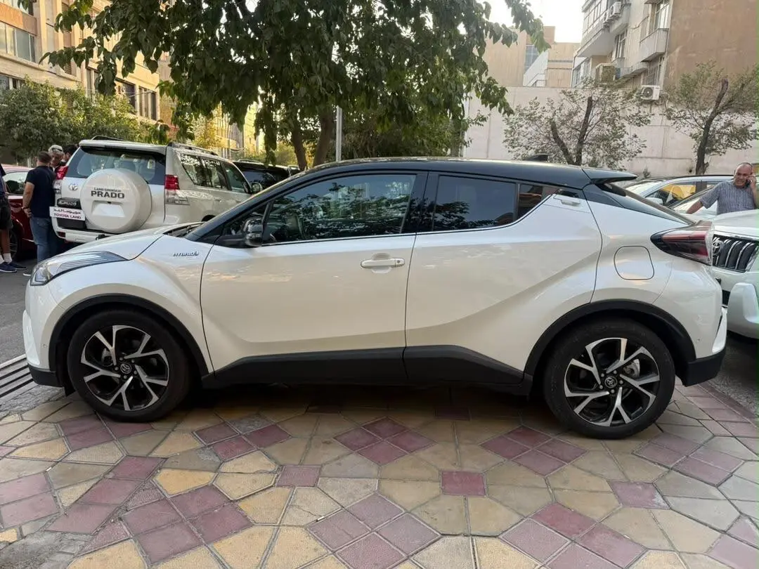 تویوتا،  C-HR هیبرید