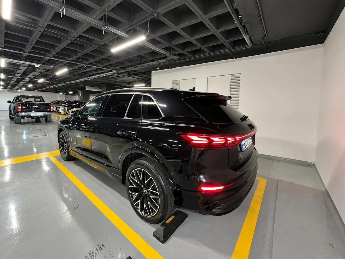 آئودی،  Q5 e-tron