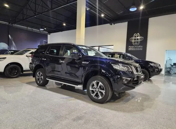 پیش فروش نیسان، ترا