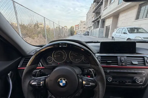 ب ام و، سری 3 سدان