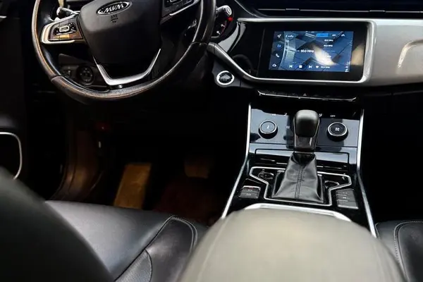 چری، آریزو 5T