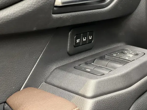 تویوتا، پرادو  چهار در